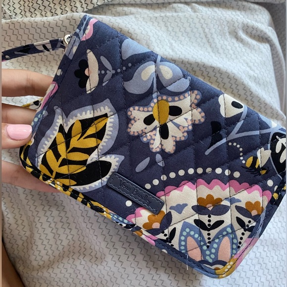 BRAND NEW Very Bradley crossbody purse - Picture 1 of 7